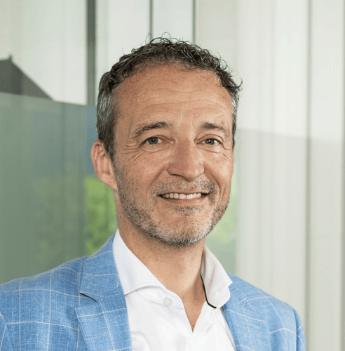 Portrait of Andreas Schwizer, Head of Technology at SAKnet, St. Gallisch-Appenzellische Kraftwerke AG