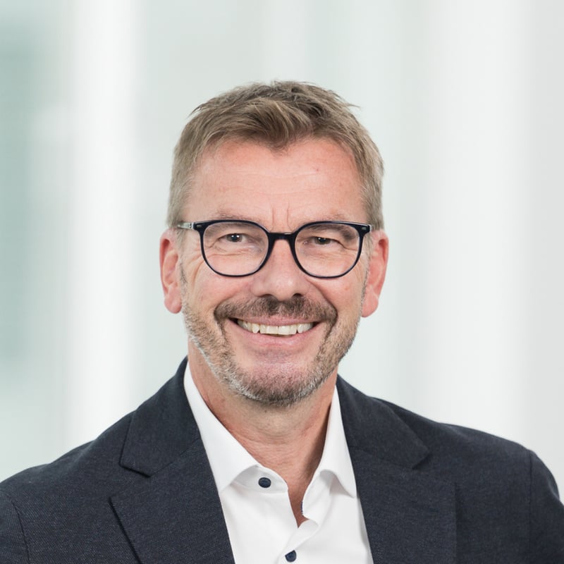 Portrait of Robert Schreyer